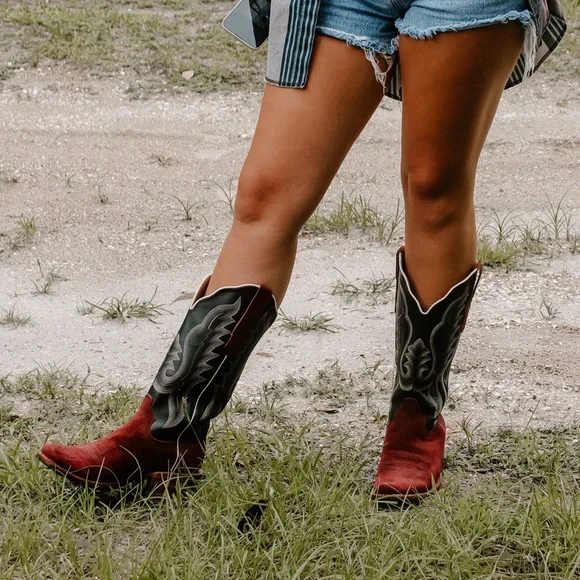 R Watson boots ❤️ - Picture 1 of 5